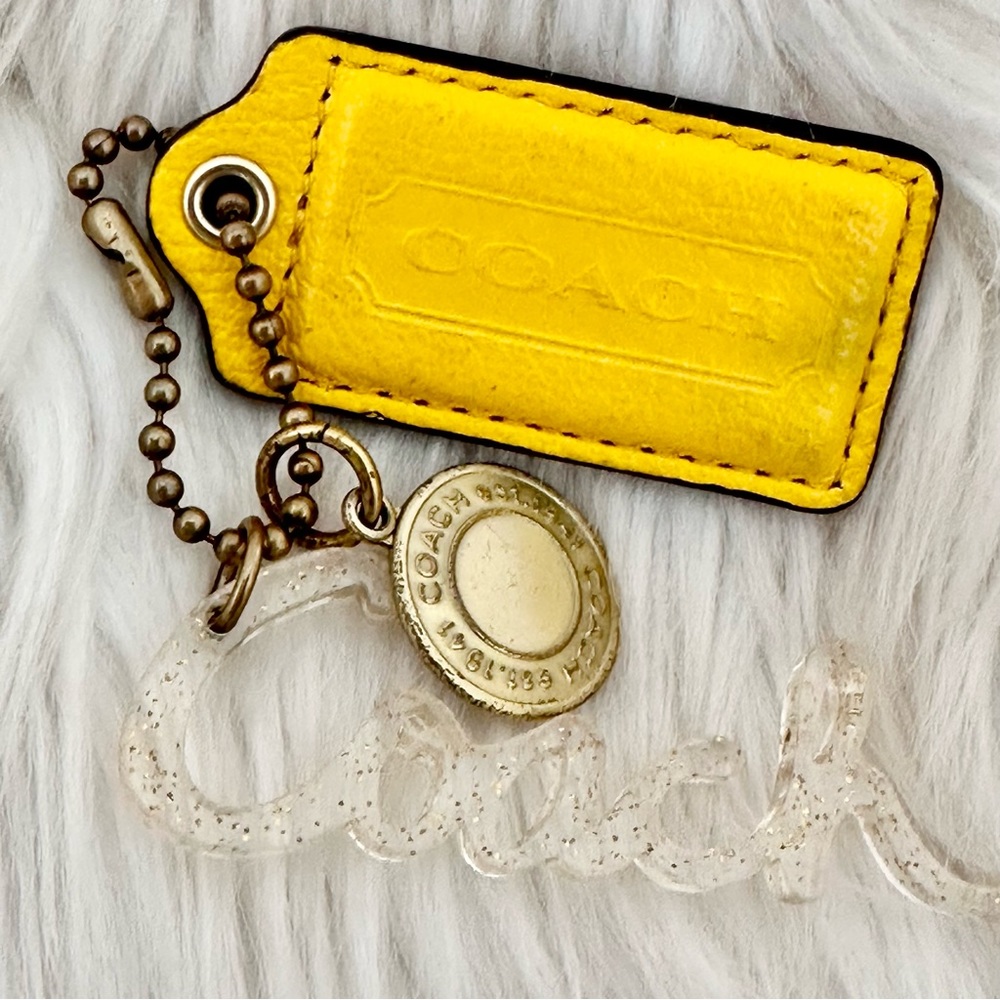 COACH BIG LEATHER HANG TAG | KEY CHAIN YELLOW